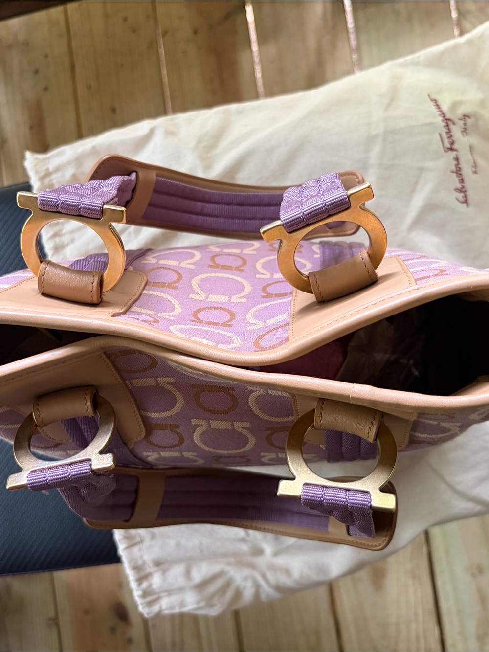 Rare Salvatore Ferragamo Lilac and Tan Gancini Logo Tote - Picture 7 of 14